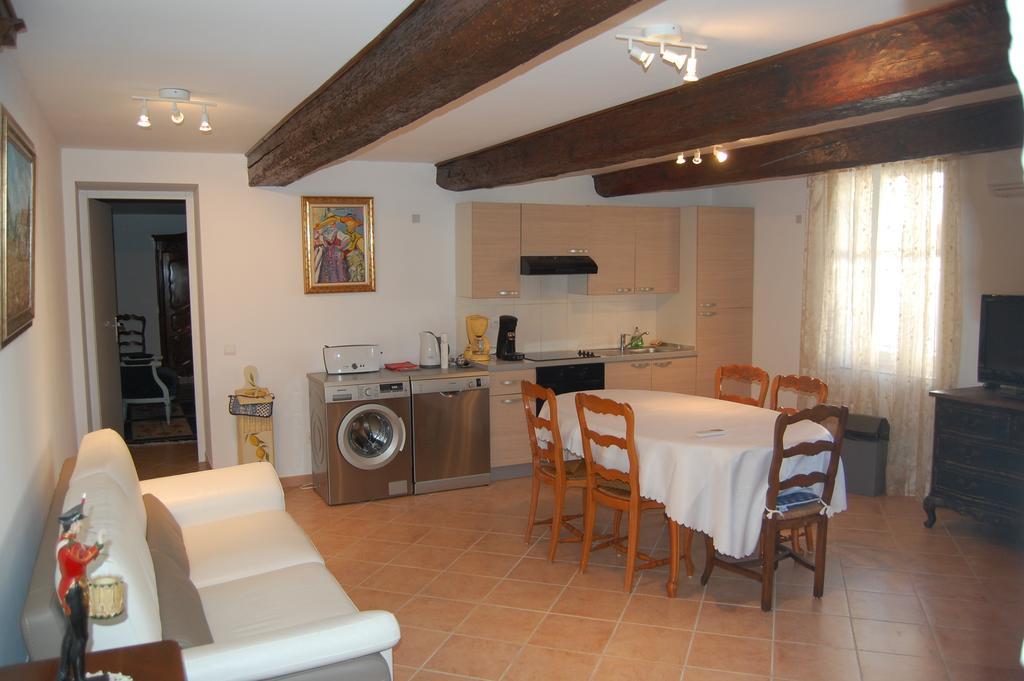 Chateau De La Clapiere Hyeres Room photo